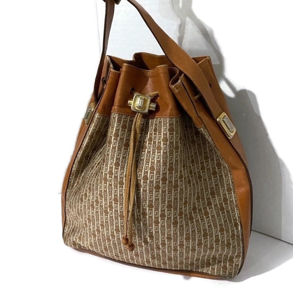 Judith Leiber Vintage Bucket bag